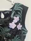 Blusa Negra floreada